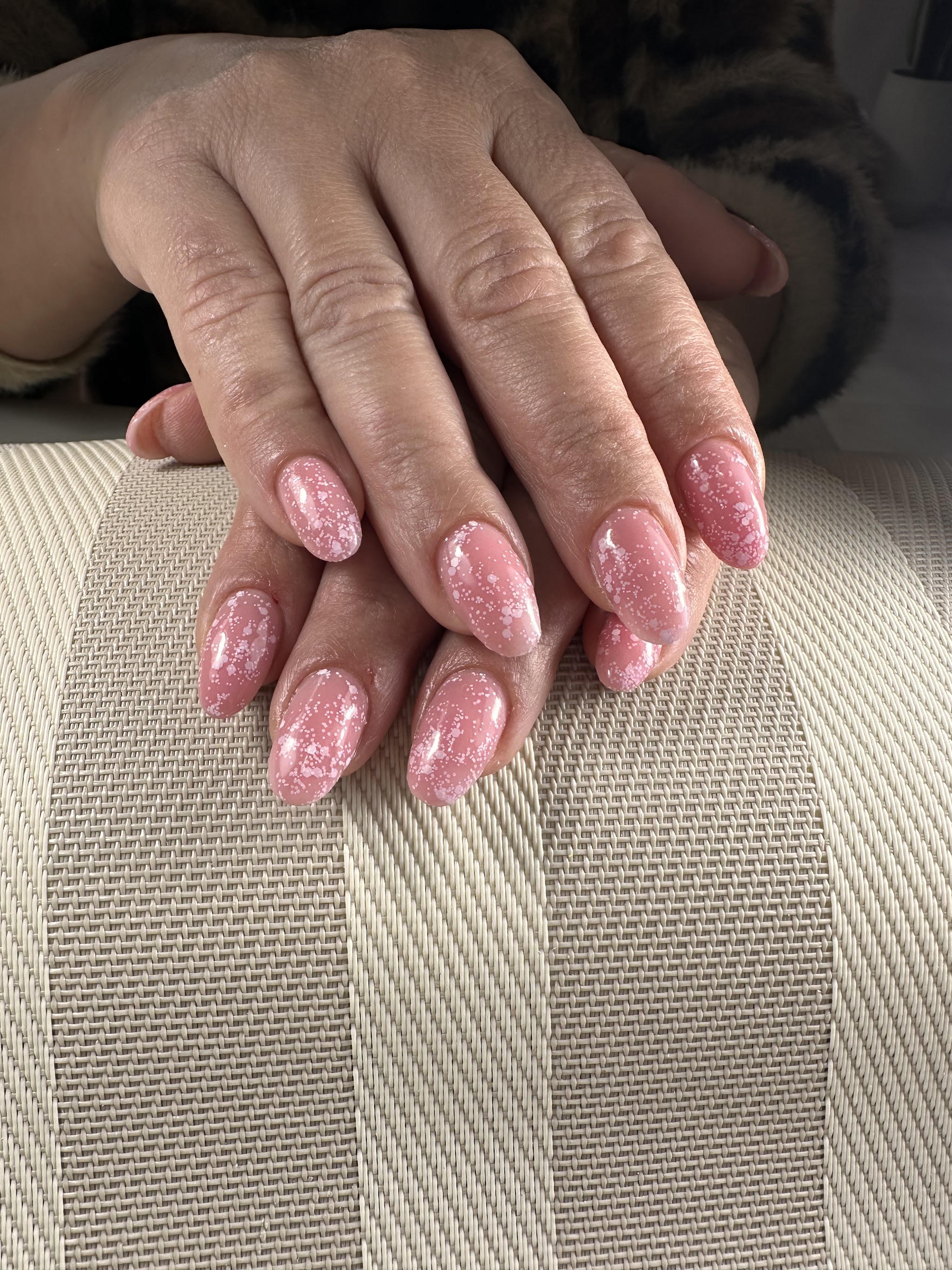 Roze glitternagels
